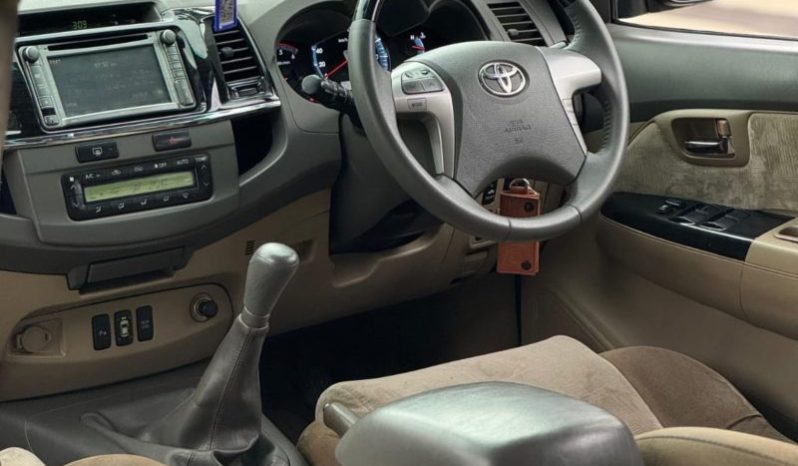 Fortuner TRD Sportivo Manual Diesel 2012 full