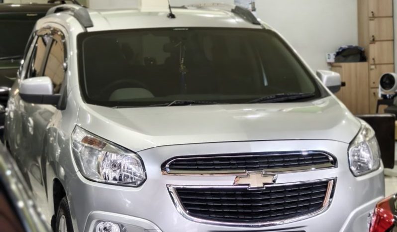 Chevrolet Spin LTZ Manual 2014 full