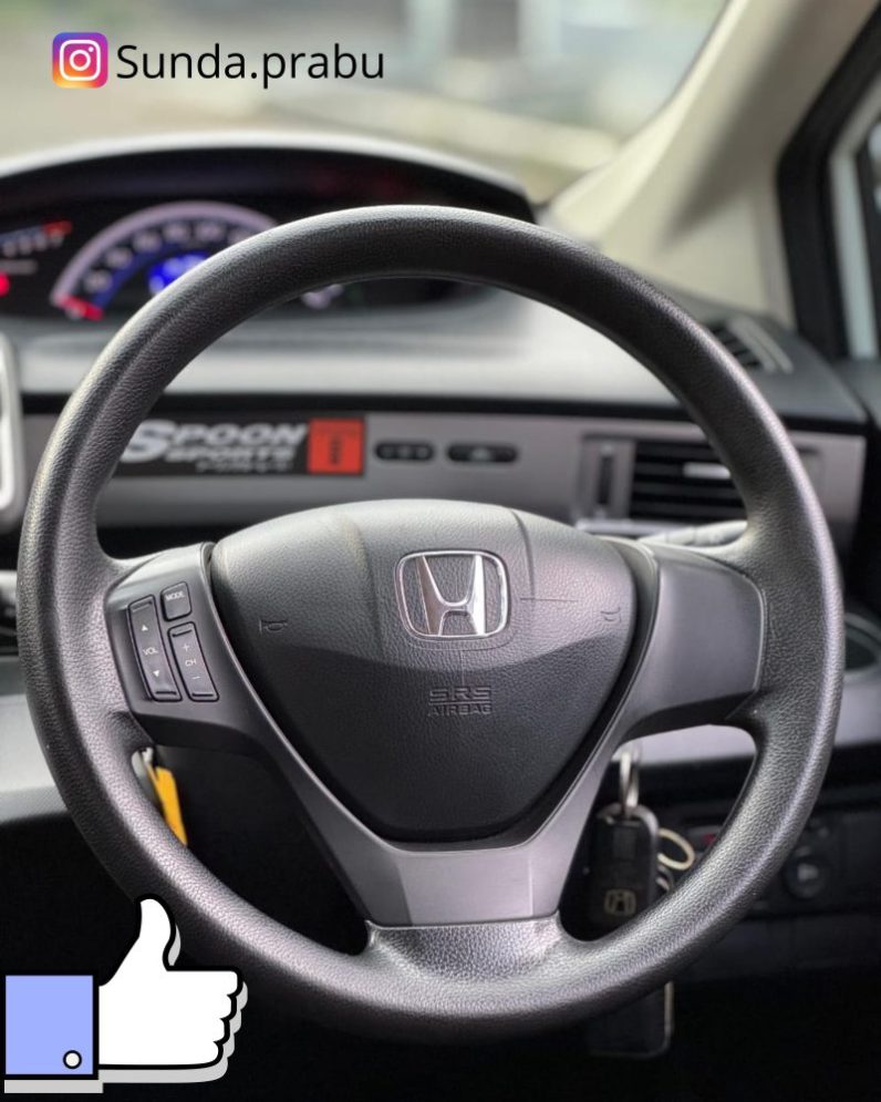 Honda Freed E PSD 2014 Last Editions full