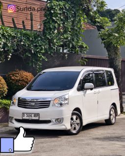 Toyota NAV1 V Matic 2014