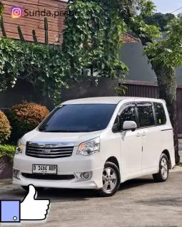 Toyota NAV1 V Matic 2014