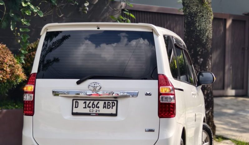 Toyota NAV1 V Matic 2014 full