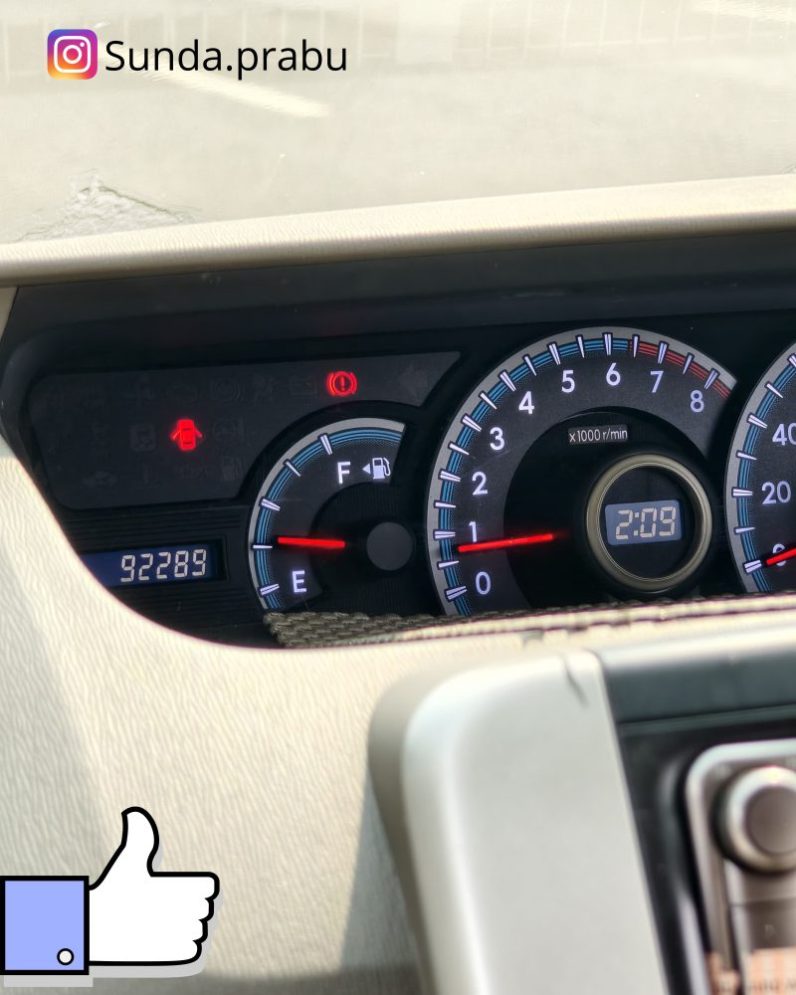 Toyota NAV1 V Matic 2014 full