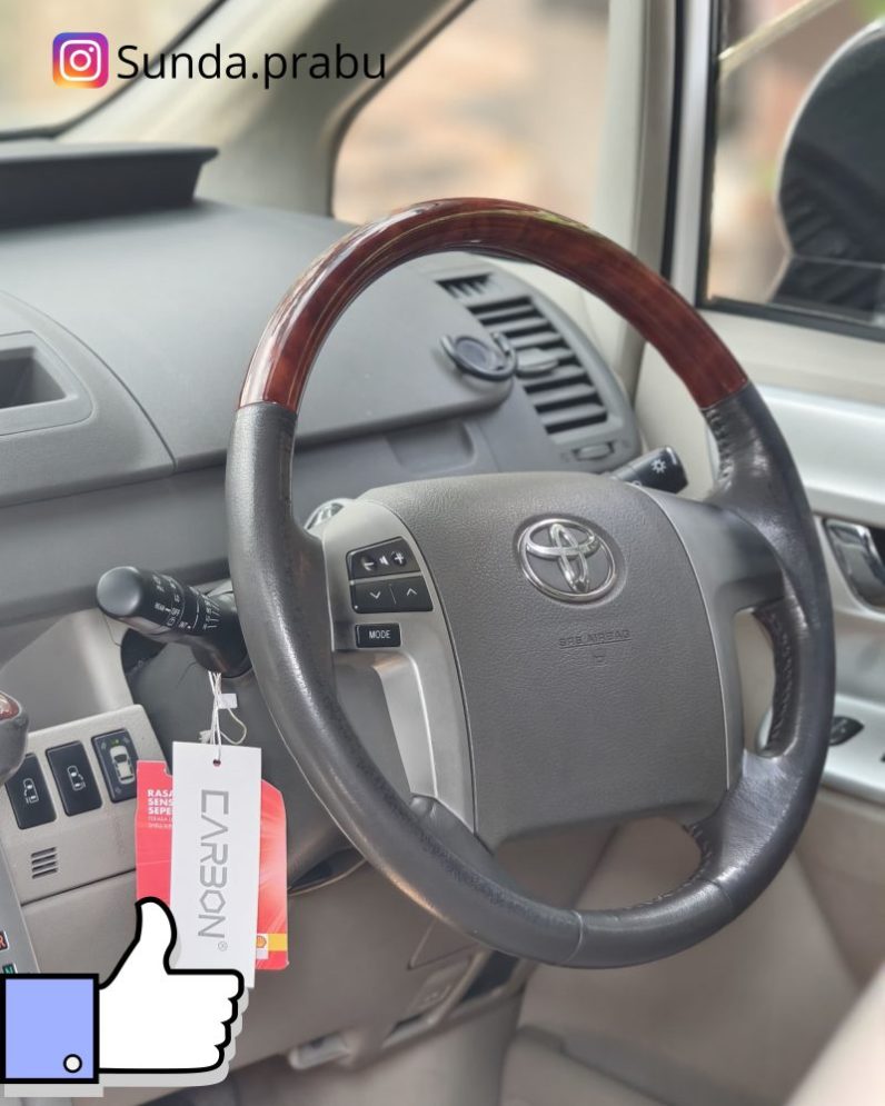 Toyota NAV1 V Matic 2014 full