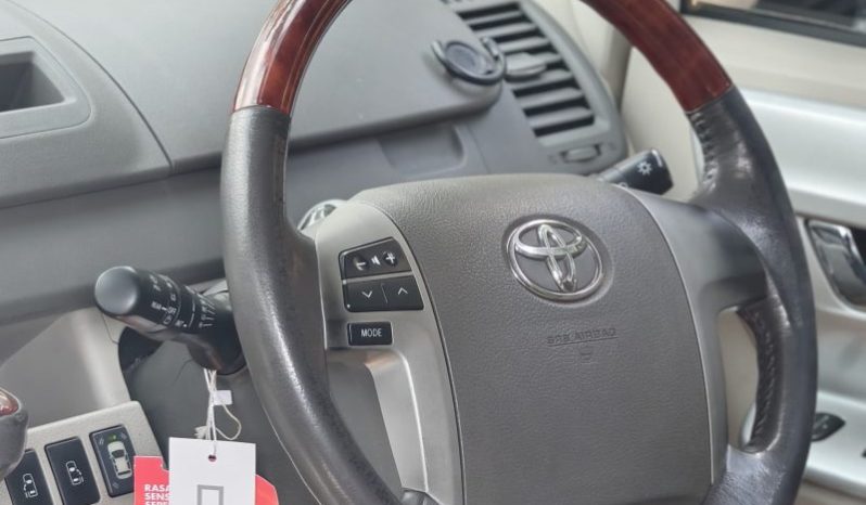 Toyota NAV1 V Matic 2014 full