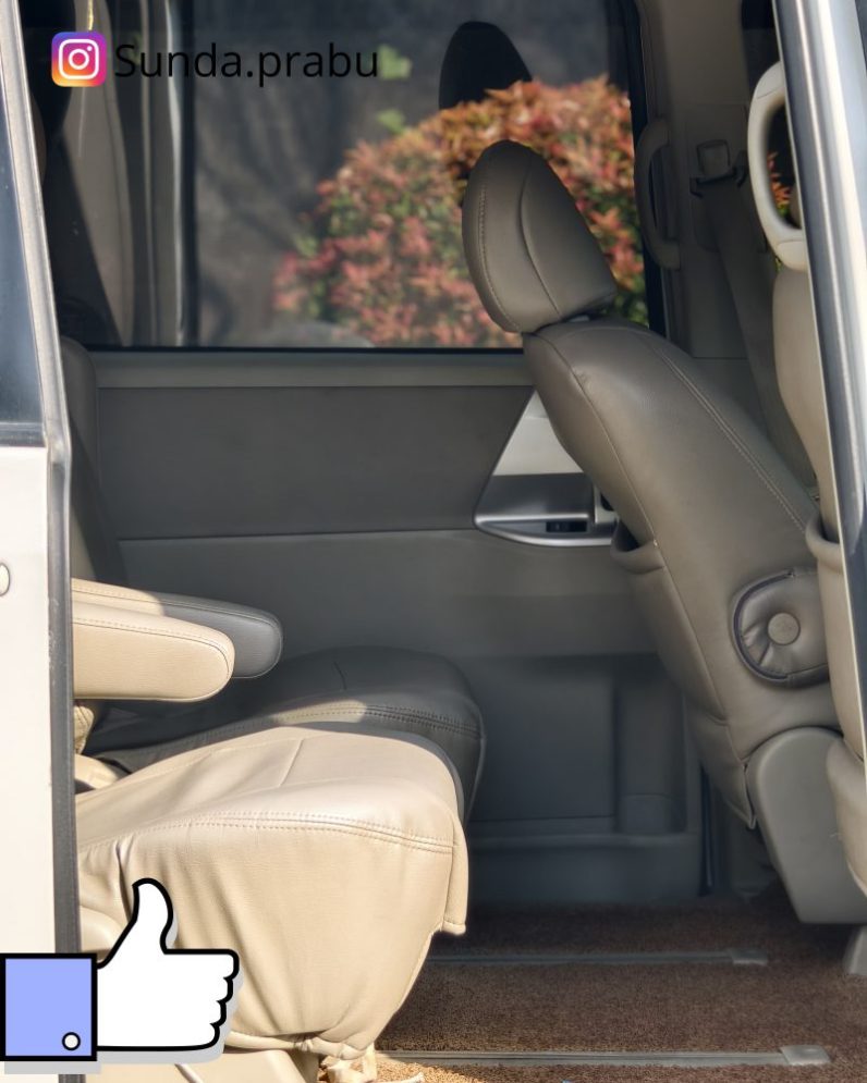Toyota NAV1 V Matic 2014 full