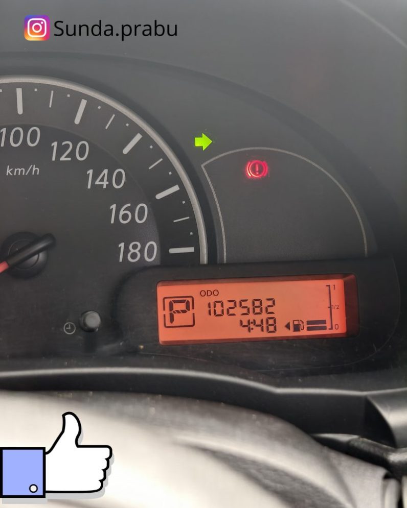 Nissan March Matic 2013 full